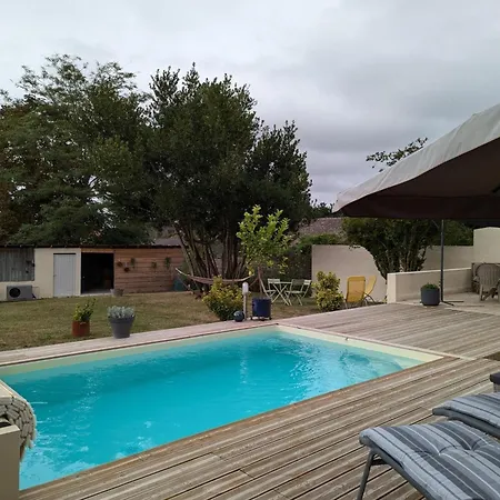 Avec Piscine Chauffee, Jardin Clos Et Wifi A - Fr-1-653-264 בית נופש