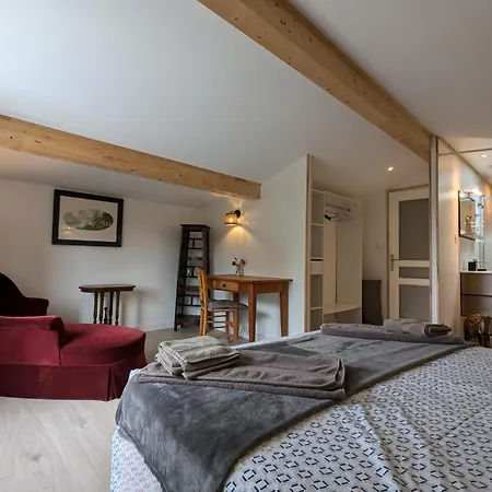 بيت للعطل Avec Piscine Chauffee, Jardin Clos Et Wifi A - Fr-1-653-264 Baignes-Sainte-Radegonde