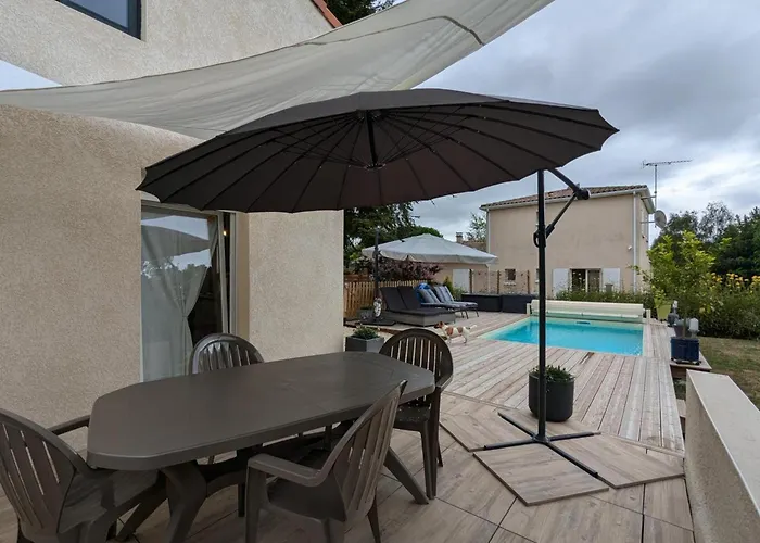 Сasa de vacaciones Avec Piscine Chauffée, Jardin Clos Et Wifi à - Fr-1-653-264 *