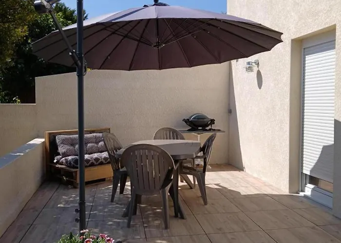 Сasa de vacaciones Avec Piscine Chauffée, Jardin Clos Et Wifi à - Fr-1-653-264 *